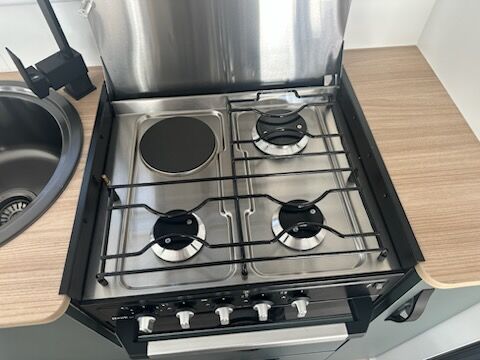 Avan Aspire 555 3 Adventure Pack