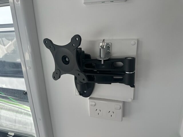 Avan Aspire 555 3 Adventure Pack