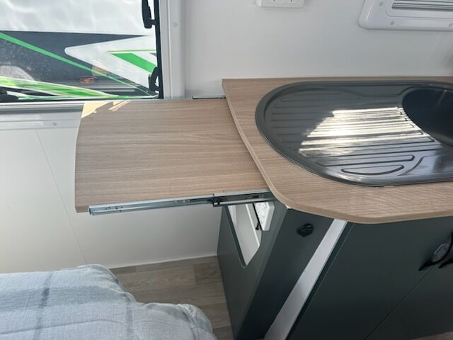 Avan Aspire 555 3 Adventure Pack