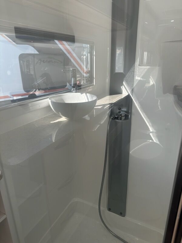 Avan Aspire 572 HT