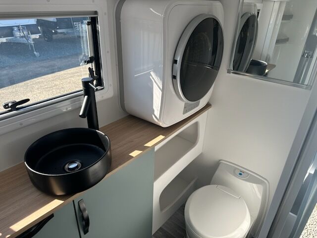 Avan Aspire 587 1 Adventure Pack