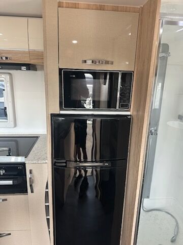 Avan Aspire 587 2 Adventure Pack