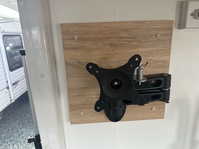 Avan Aspire 587 2 Adventure Pack