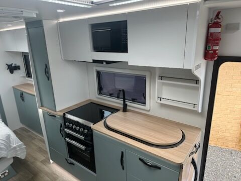 Avan Ovation M11 Dual Slides