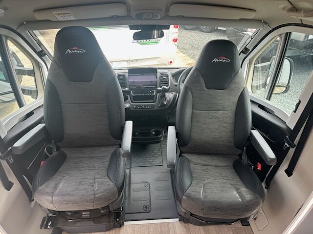 Avan Ovation M11 Dual Slides