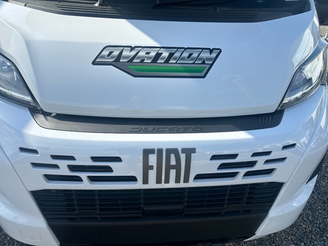 Avan Ovation M6 C Class