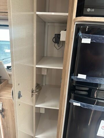 Avan Ovation M7 C Class