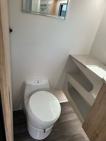 Golf Tourer 607 HT Single Beds