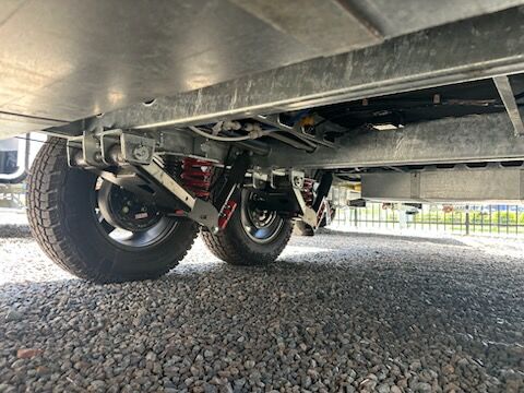 Golf Tourer 607 HT Single Beds