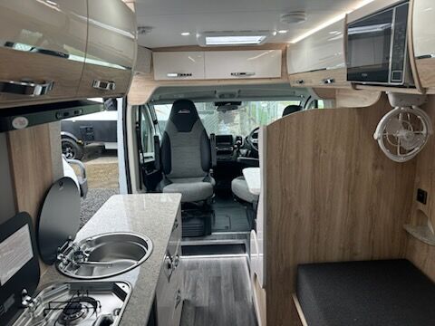 Avan Applause 600 1