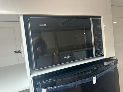 AVAN OVATION M32 B CLASS