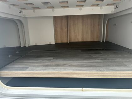 AVAN OVATION M32 B CLASS