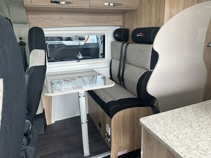 Avan Applause 600 2