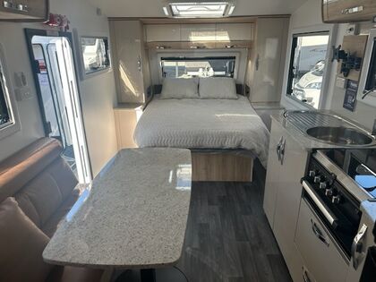 Avan Aspire 555 1 Adventure Pack with Outback Coil Suspension