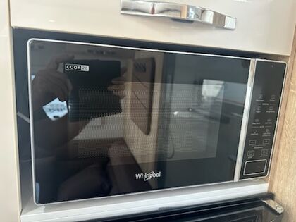 Avan Aspire 555 1 Adventure Pack with Outback Coil Suspension