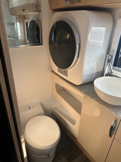 Avan Aspire 555 1 Adventure Pack with Outback Coil Suspension