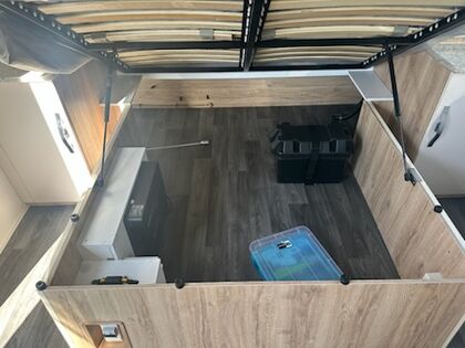 Avan Aspire 555 1 Adventure Pack with Outback Coil Suspension