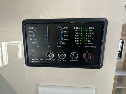 Avan Aspire 555 1 Adventure Pack with Outback Coil Suspension