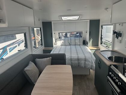 Avan Aspire 555 3 Adventure Pack