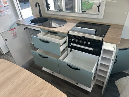 Avan Aspire 587 1 Adventure Pack