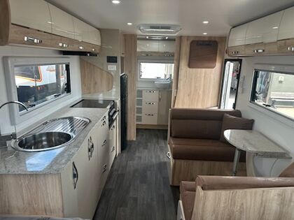 Avan Aspire 587 2 Adventure Pack