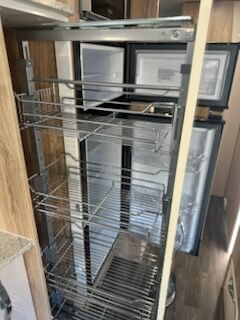 Avan Aspire 617 Triple Bunk