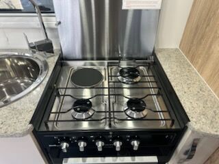 Avan Aspire 617 Triple Bunk