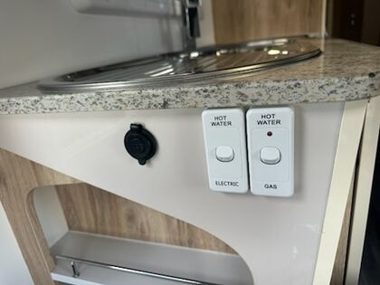 Avan Aspire 617 Triple Bunk