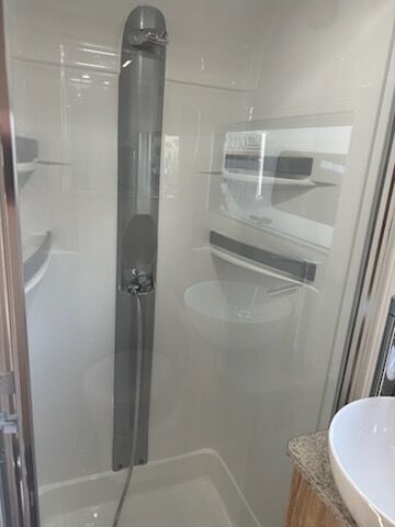 Avan Aspire 617 Triple Bunk