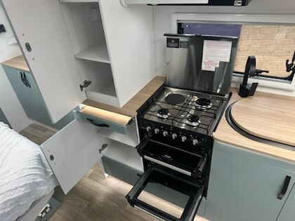 Avan Ovation M11 Dual Slides