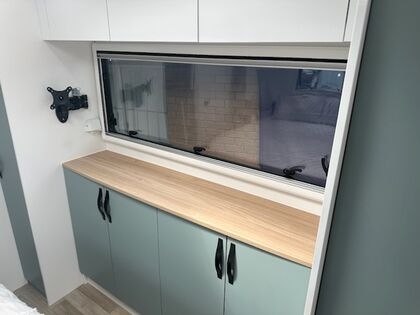 Avan Ovation M11 Dual Slides