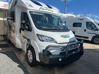 Avan Ovation M32 C CLASS
