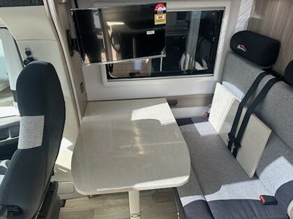 Avan Ovation M32 C CLASS