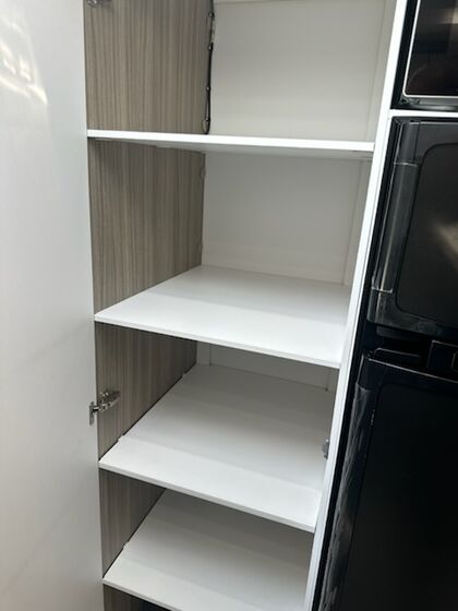Avan Ovation M32 C CLASS