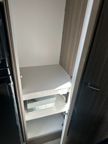 Avan Ovation M32 C CLASS