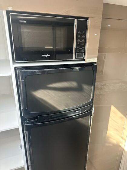 Avan Ovation M32 C CLASS