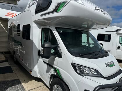 Avan Ovation M5 C Class