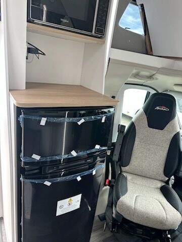 Avan Ovation M5 C Class