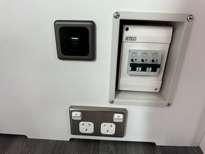 Avan Ovation M5 C Class