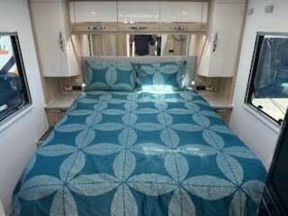 Avan Ovation M6 B Class