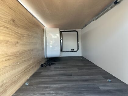 Avan Ovation M6 B Class