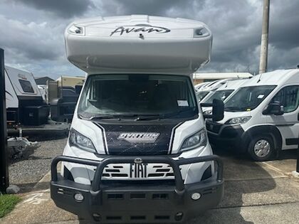 Avan Ovation M7 C Class