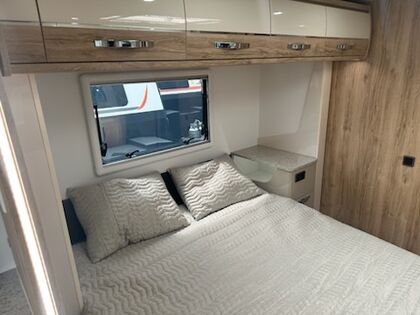 Avan Ovation M7 C Class