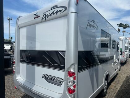 Avan Ovation M9 B Class