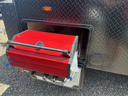 Golf Tourer 607 HT Single Beds