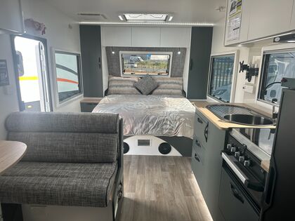 Golf Tourer GT 556 OFF GRID